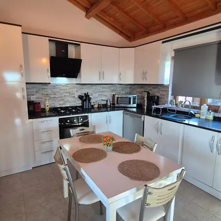 Ferienhaus Assos Kozlu Stone Ayvacik (Canakkale)